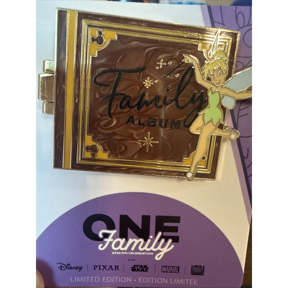 DISNEY Tinkerbell ONE FAMILY Pin Event 2022 FAMILY ALBUM LE Of 2000